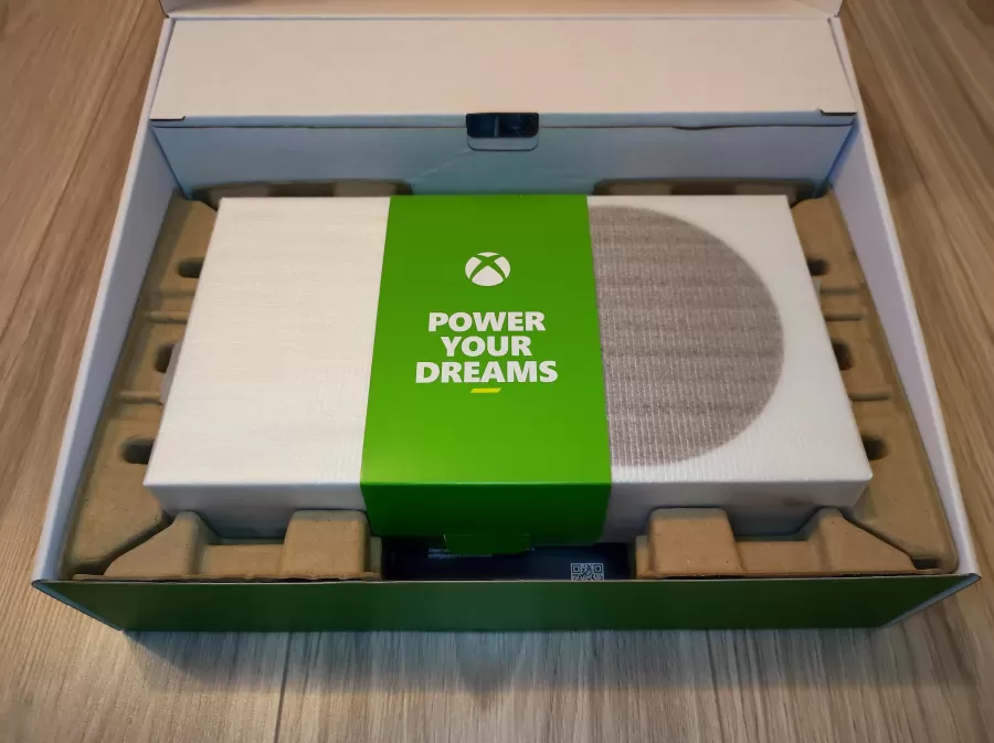 Xbox Series S Console Photo 3