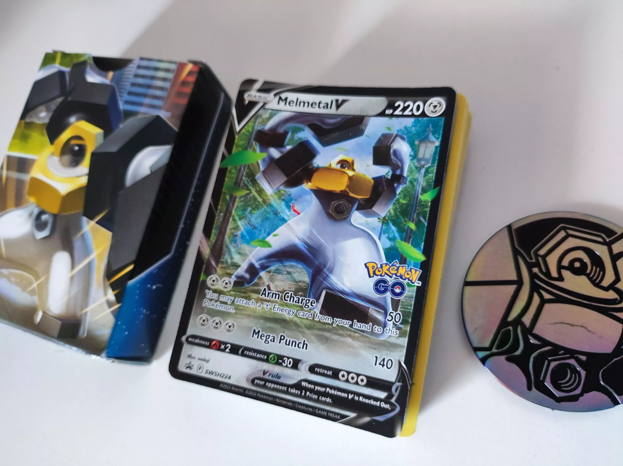 Pokemon-TCG-Melmetal-V-Battle-Deck-scaled