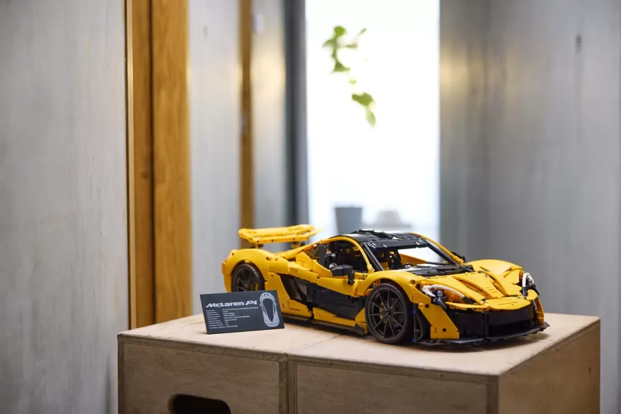 LEGO&reg; Technic McLaren P1&trade; (42172)&nbsp;
