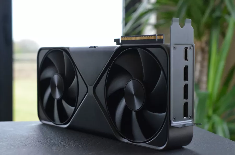 RTX 5090 vs RTX 4090 comparison 4