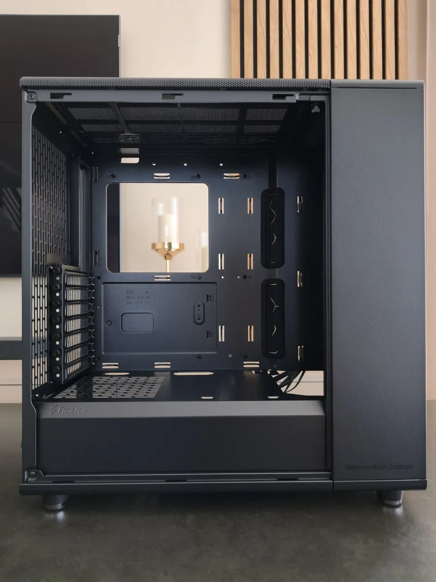 Fractal North Momentum Edition Recenzia 15